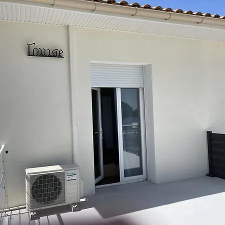 Charmante Maison A Avec Exterieur Spacieux